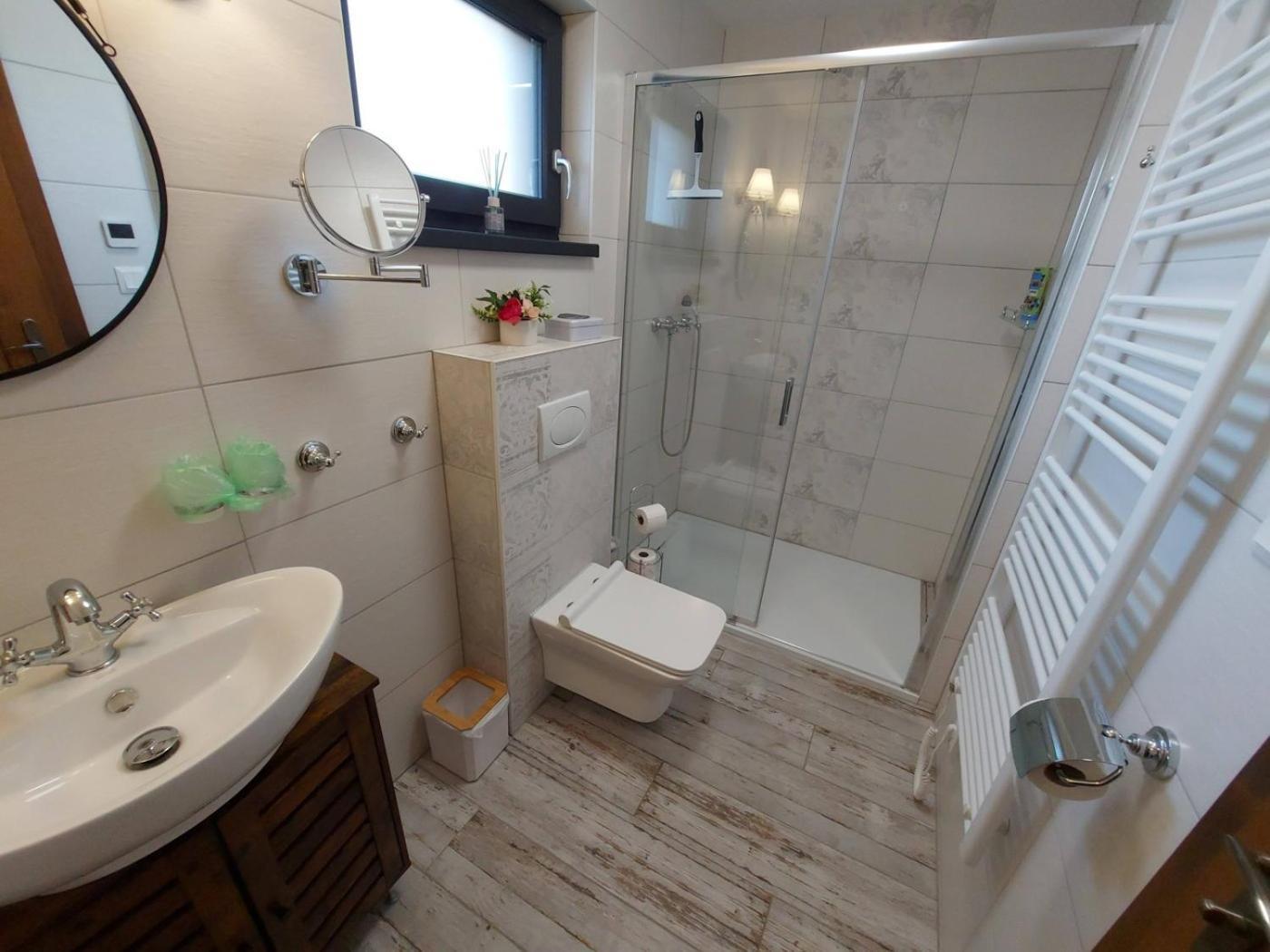 Chalupy Tri Grose Vlasky Bešeňová Exterior foto